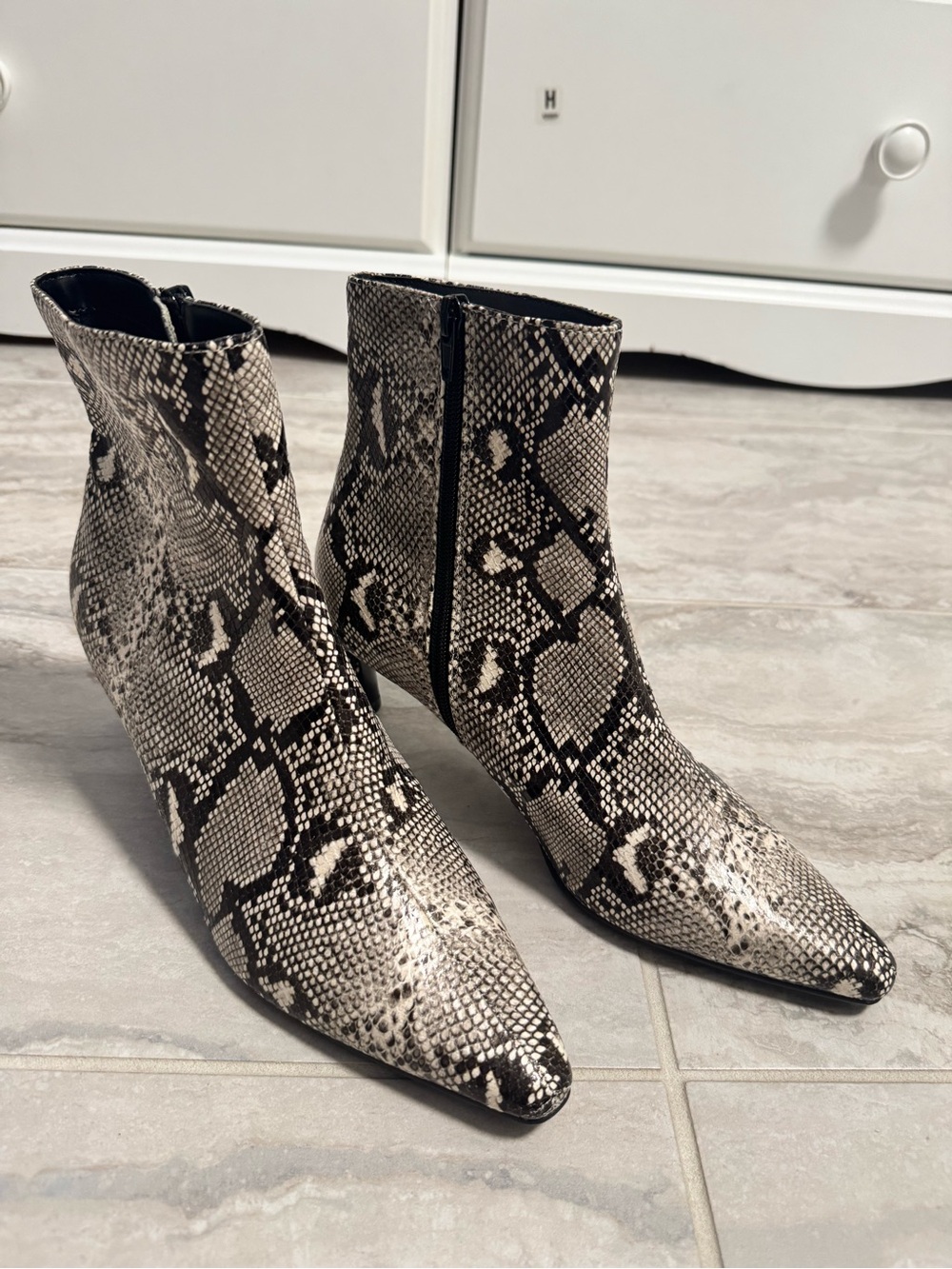 Steve Madden Black & Cream Snakeskin Pointed Toe Ankle Boots - Picture 5 of 8